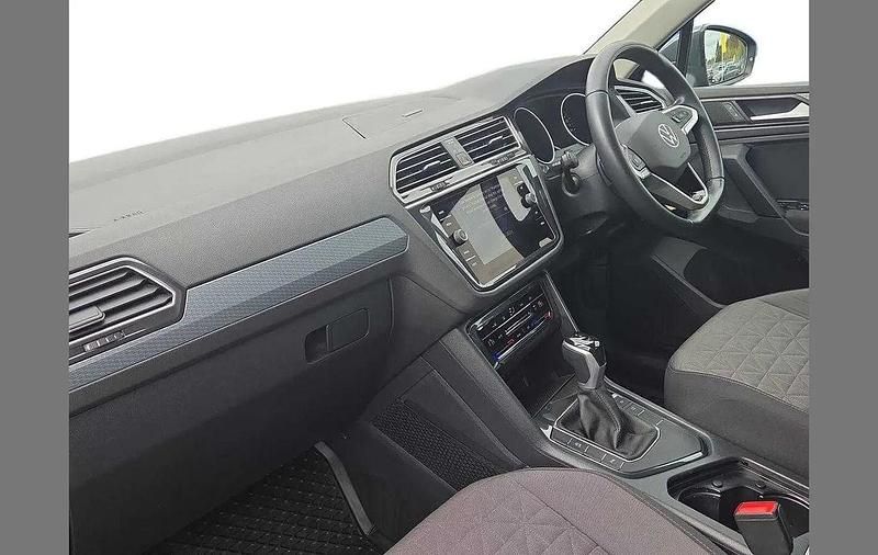 Used VW Tiguan Life 150 HP (110 kW) 2022 Grey SUV