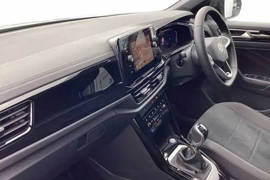 New VW T-Roc Design 150 HP (110 kW) 2026 White SUV