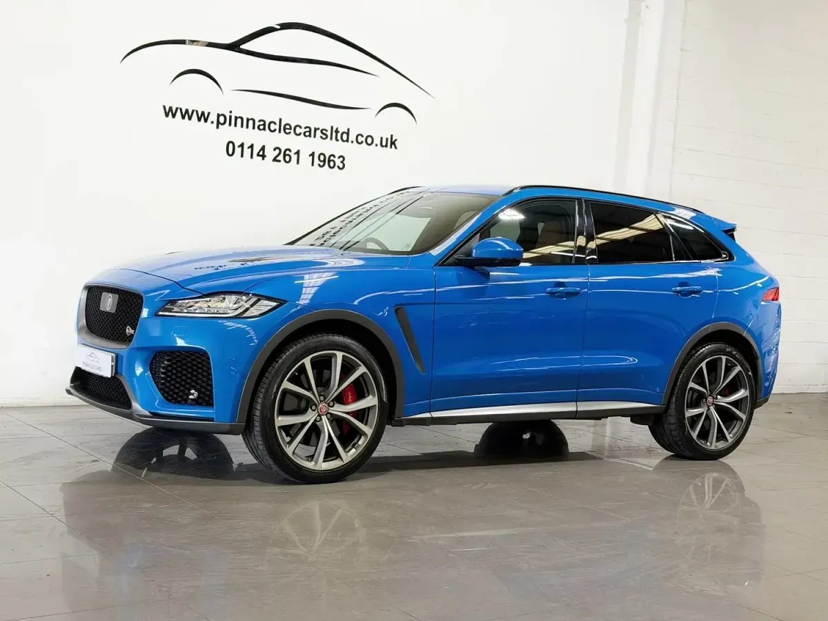 Used Jaguar F-Pace Supercharged 550 HP (404 kW) 2018 Blue SUV