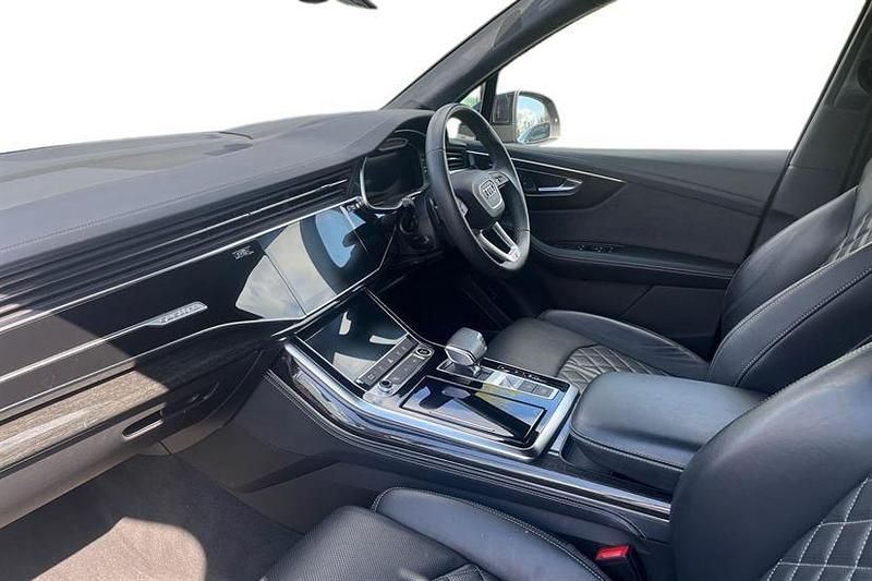 Begagnad Audi Q7 Advanced 286 HK (210 kW) 2023 Blå SUV
