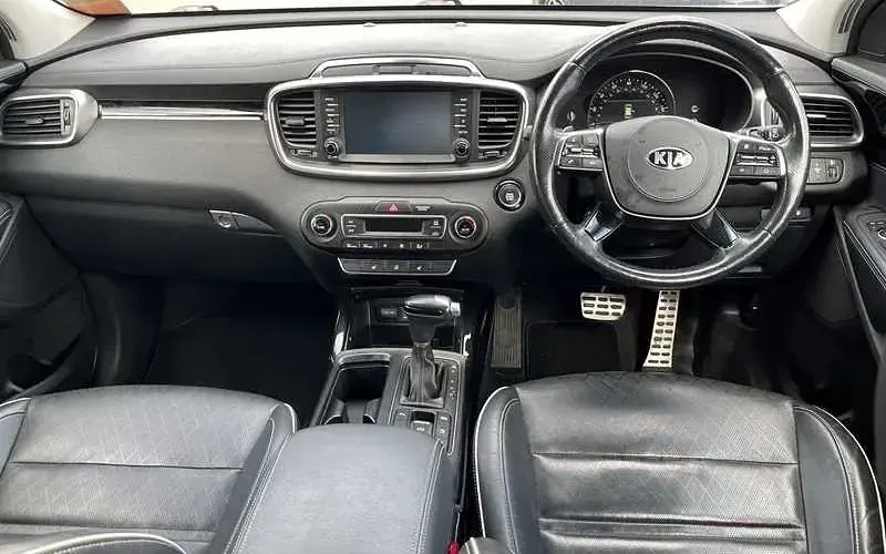 Used Kia Sorento GT-Line 200 HP (147 kW) 2019 White SUV