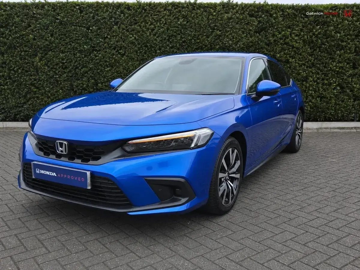 Used Honda Civic Elegance 143 HP (105 kW) 2024 Blue Hatchback