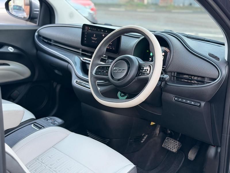 Used Fiat 500e La Prima 86 kW (118 HP) 2022 Grey Hatchback