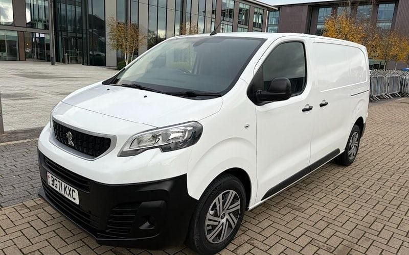 White Used 2021 Peugeot Expert S Van | £11,290 (Good price) - Image 1/4