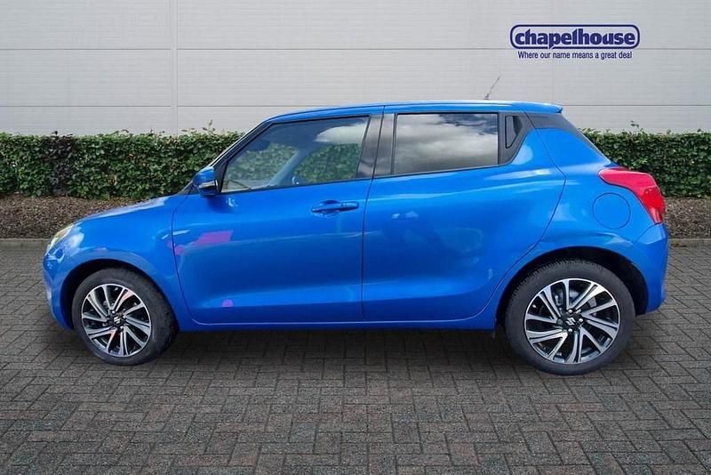 Usado Suzuki Swift SZ5 83 HP (61 kW) 2021 Azul Citadino