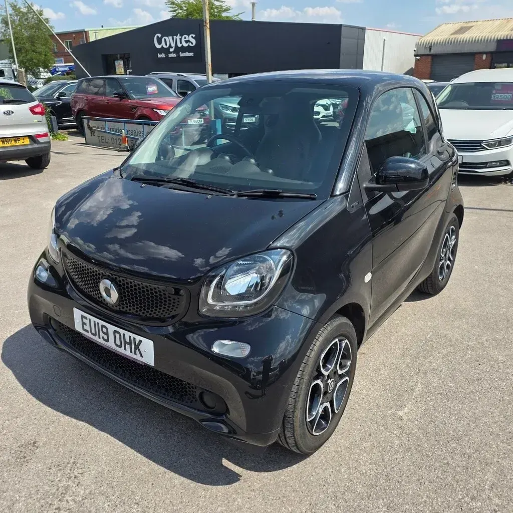 Used Smart ForTwo Coupé Premium 90 HP (66 kW) 2019 Black Coupe