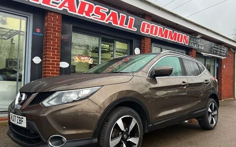 Used Nissan Qashqai N-Connecta 116 HP (85 kW) 2017 Bronze SUV