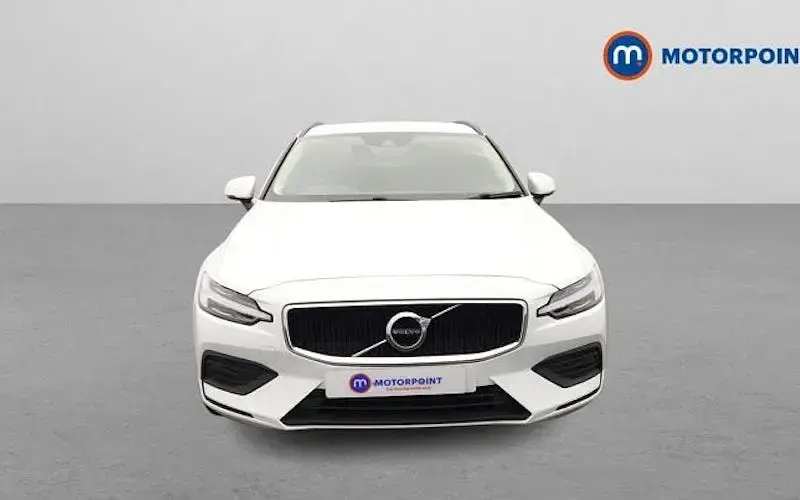 Used Volvo V60 Momentum 163 HP (119 kW) 2021 White Estate