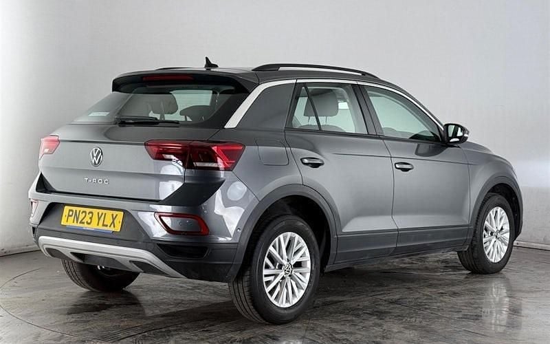 Used VW T-Roc Life 110 HP (80 kW) 2023 Grey SUV