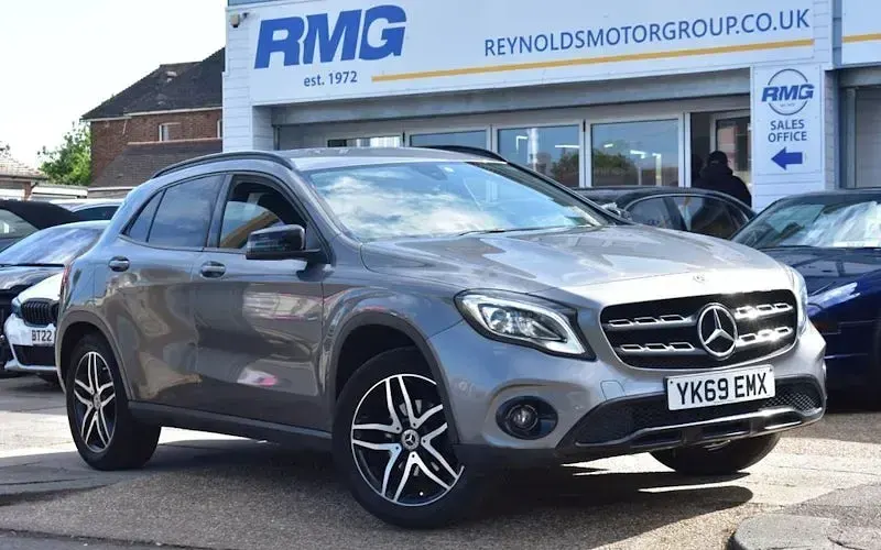 Usado Mercedes GLA180 Urban 122 HP (89 kW) 2019 SUV
