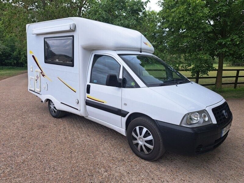 White Used 2005 Fiat Scudo MPV | £19,495 - Image 1/4