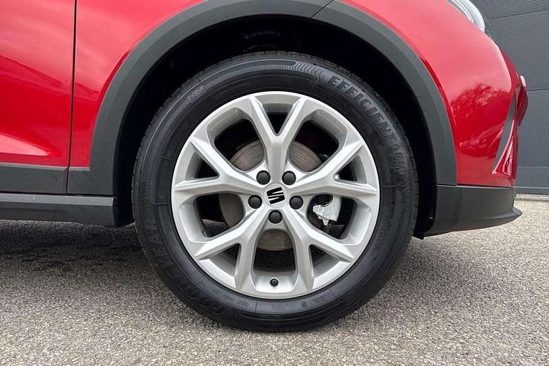 Used Seat Arona FR 113 HP (83 kW) 2025 Red SUV