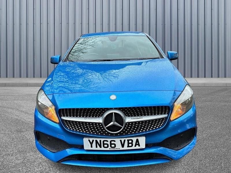 Used Mercedes A180 AMG line 2016 Blue Hatchback