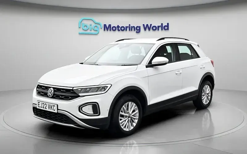 Used VW T-Roc Life 110 HP (80 kW) 2024 SUV