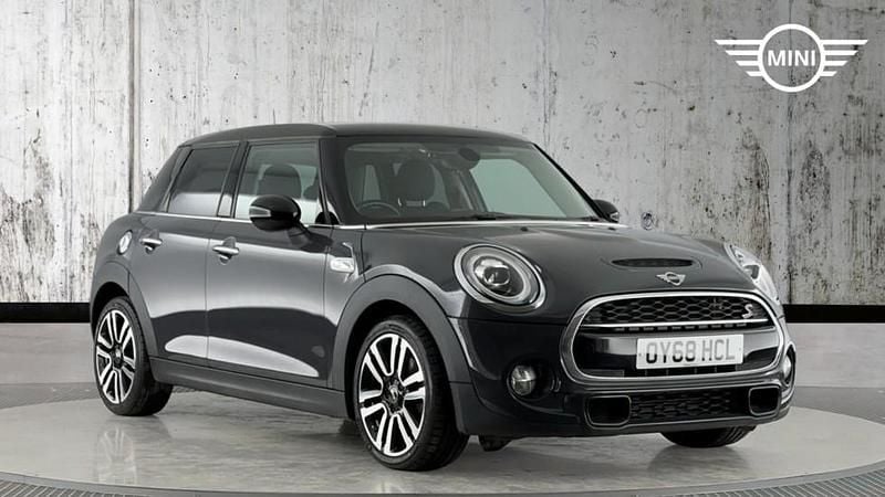 Używany Mini Cooper S Hatch 189 KM (139 kW) 2018 Szary Hatchback