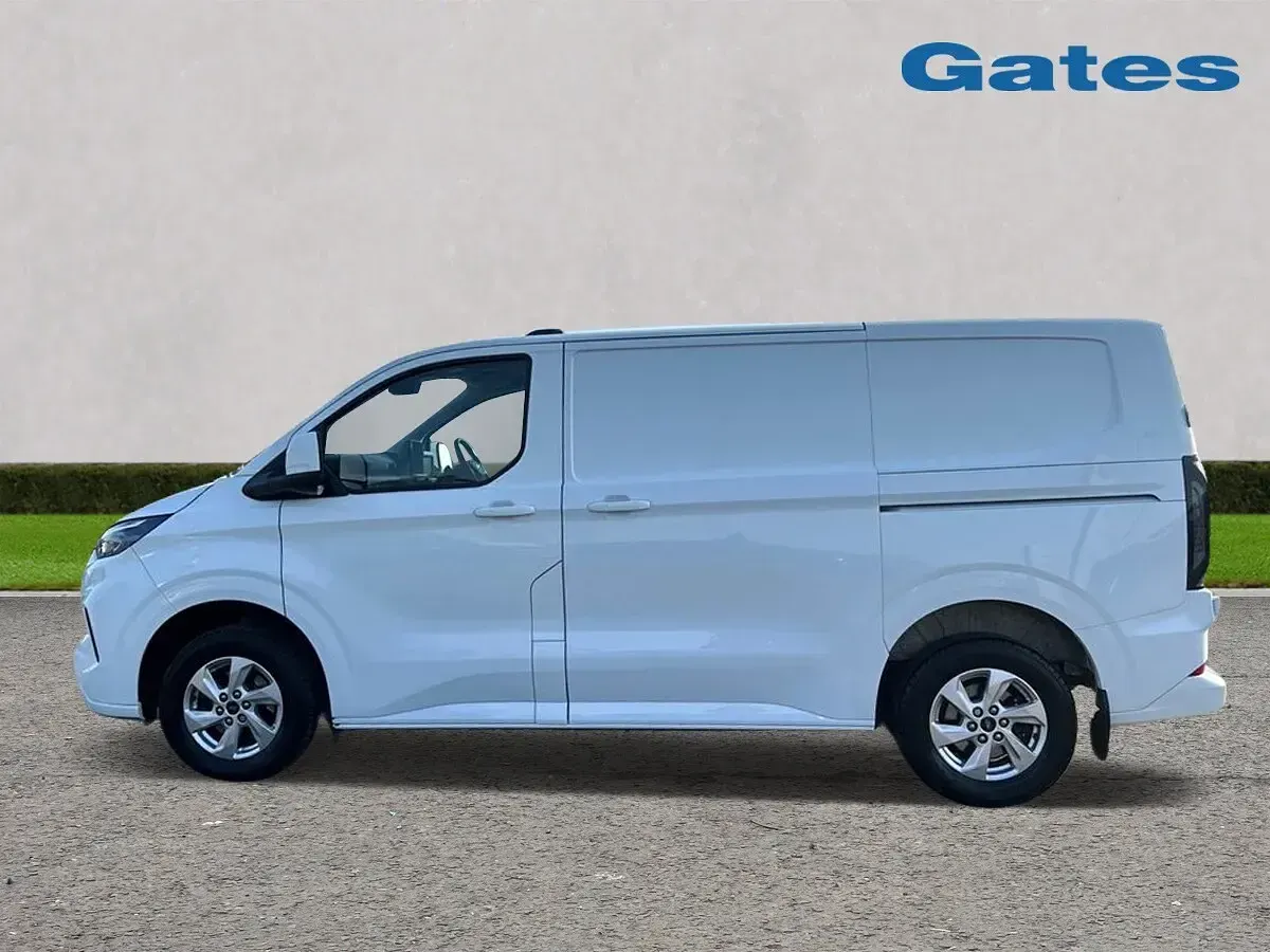 Used Ford Transit Custom Limited 136 HP (100 kW) 2024 White Van