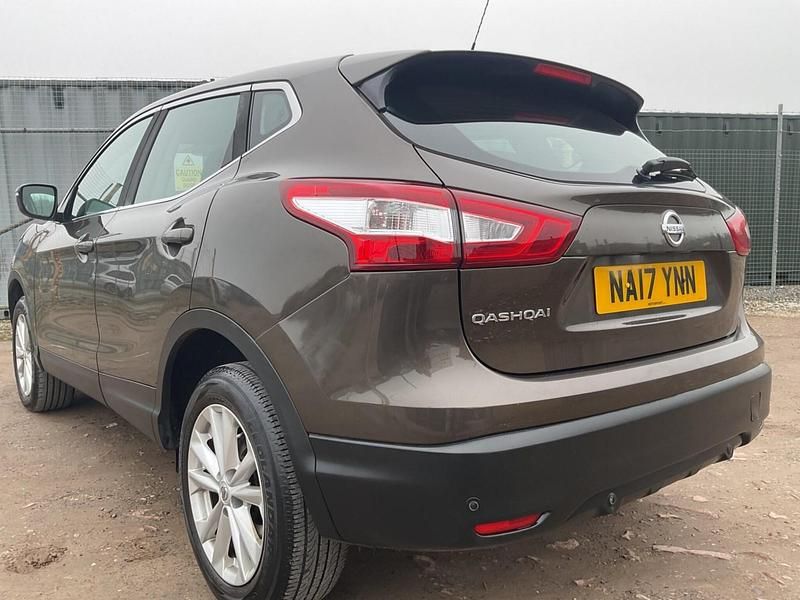 Used Nissan Qashqai Acenta 110 HP (80 kW) 2017 Bronze SUV