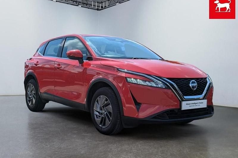 Red Used 2022 Nissan Qashqai Acenta Premium SUV | £16,990 (Good price) - Image 1/1