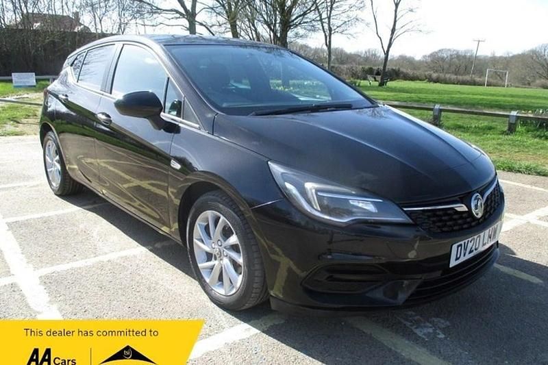 Used Vauxhall Astra Business Edition 105 HP (77 kW) 2020 Black Hatchback