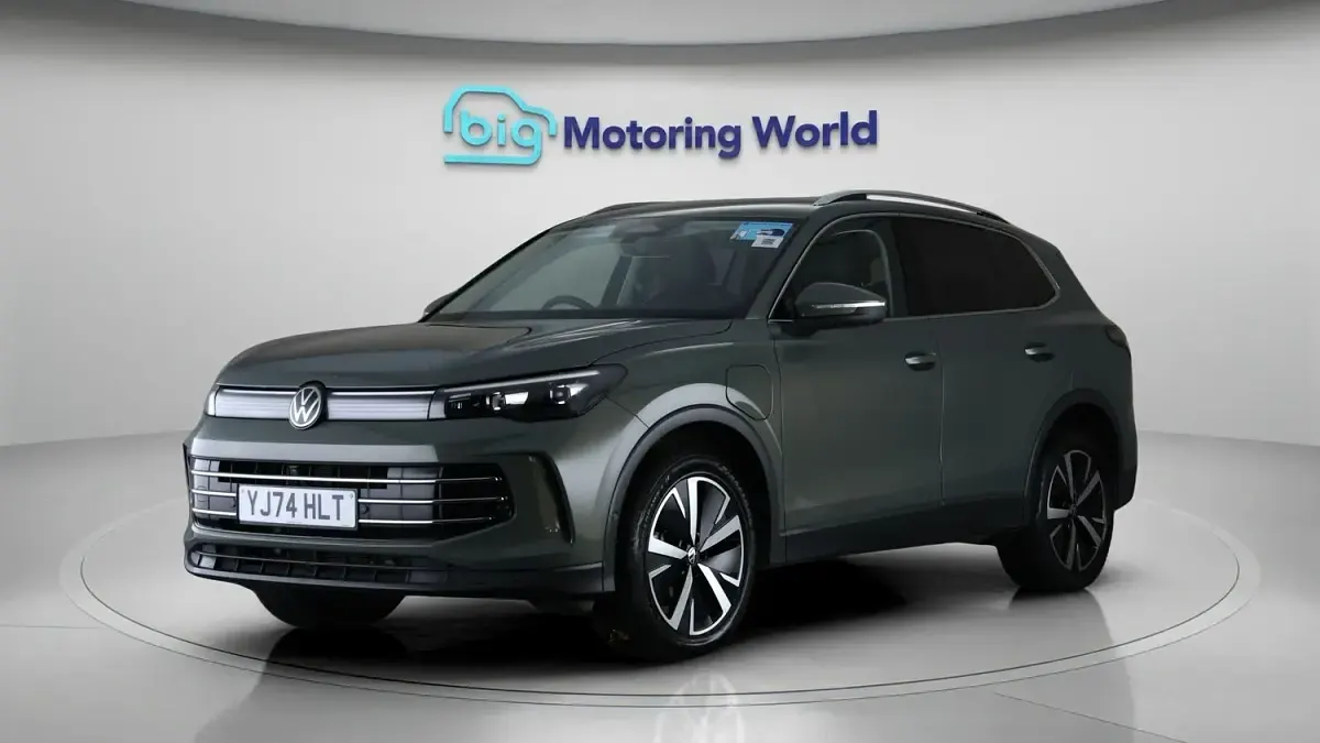 Used VW Tiguan Elegance 2025 Green SUV