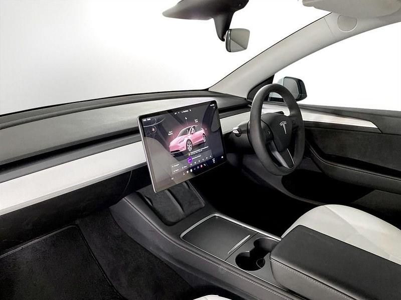 Used Tesla Model Y 282 kW (384 HP) 2023 White SUV