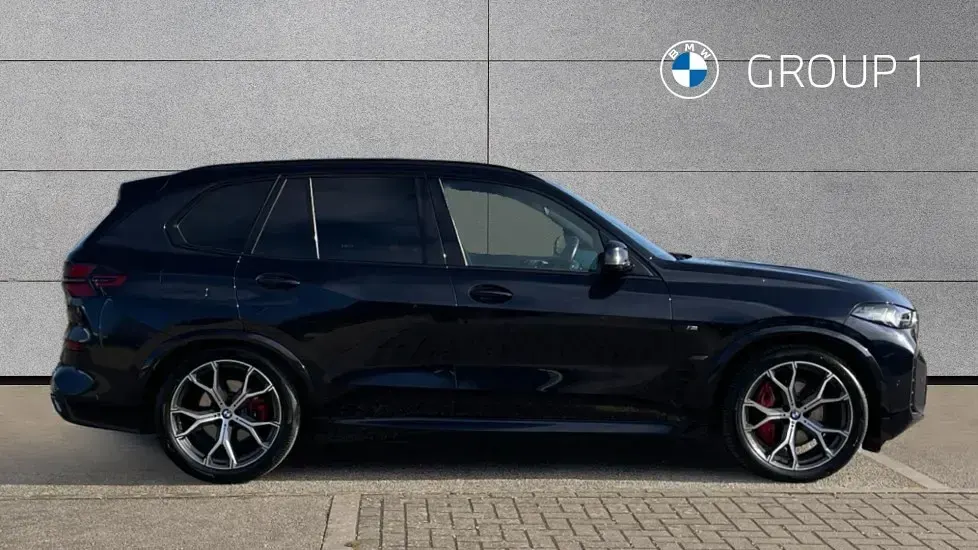 Usado BMW X5 M Sport 294 HP (216 kW) 2023 Cinzento SUV
