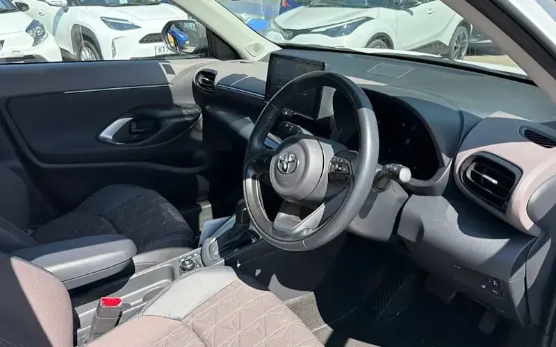 Used Toyota Yaris Cross 116 HP (85 kW) 2023 White SUV