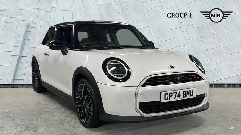 White Used 2025 Mini Cooper S Hatch Hatchback | £25,195 (Fair price) - Image 1/4