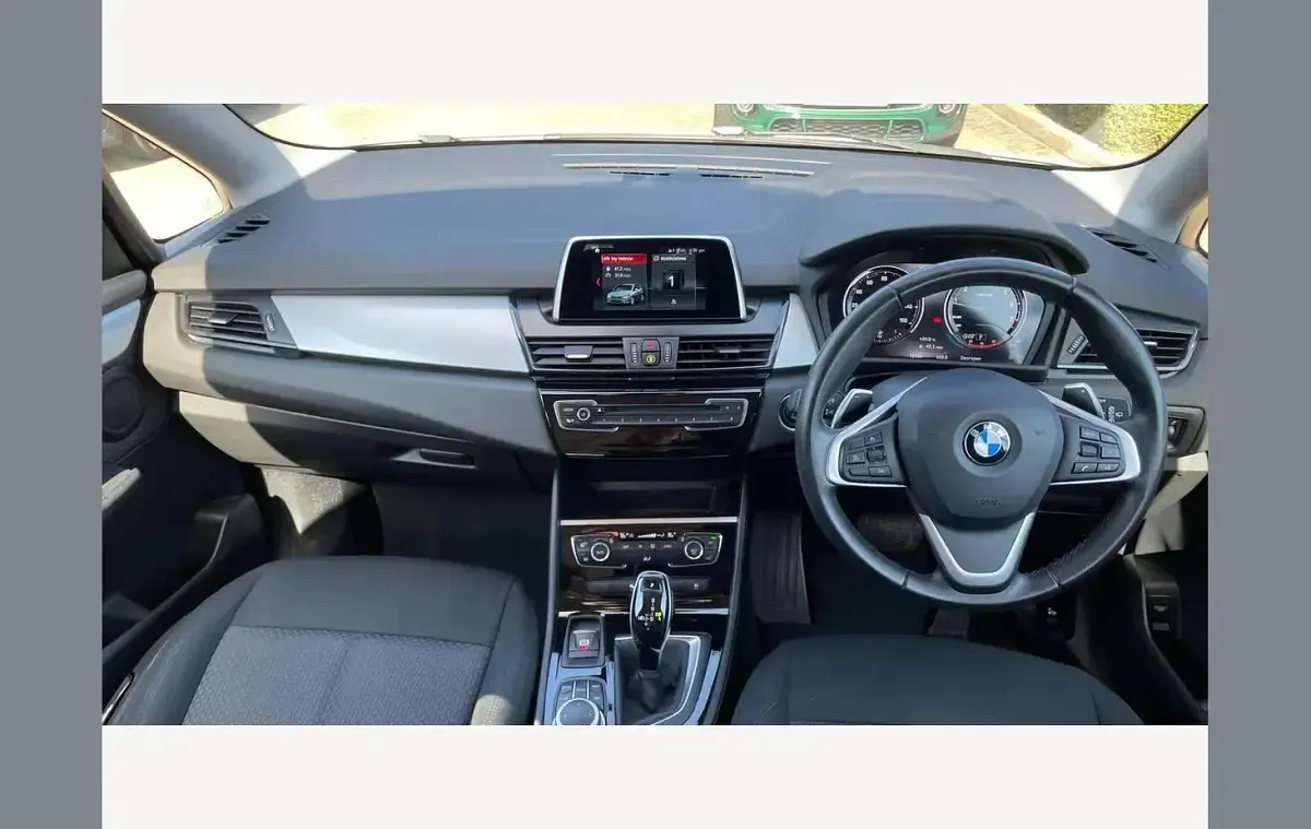 Used BMW 220 Performance 188 HP (138 kW) 2018 White Hatchback
