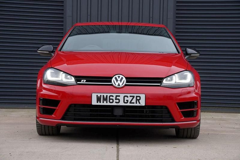 Used VW Golf VII R 300 HP (220 kW) 2015 Red Hatchback