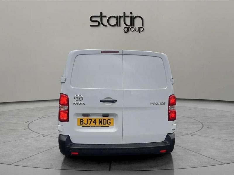 Used Toyota Proace Active 142 HP (104 kW) 2024 White MPV