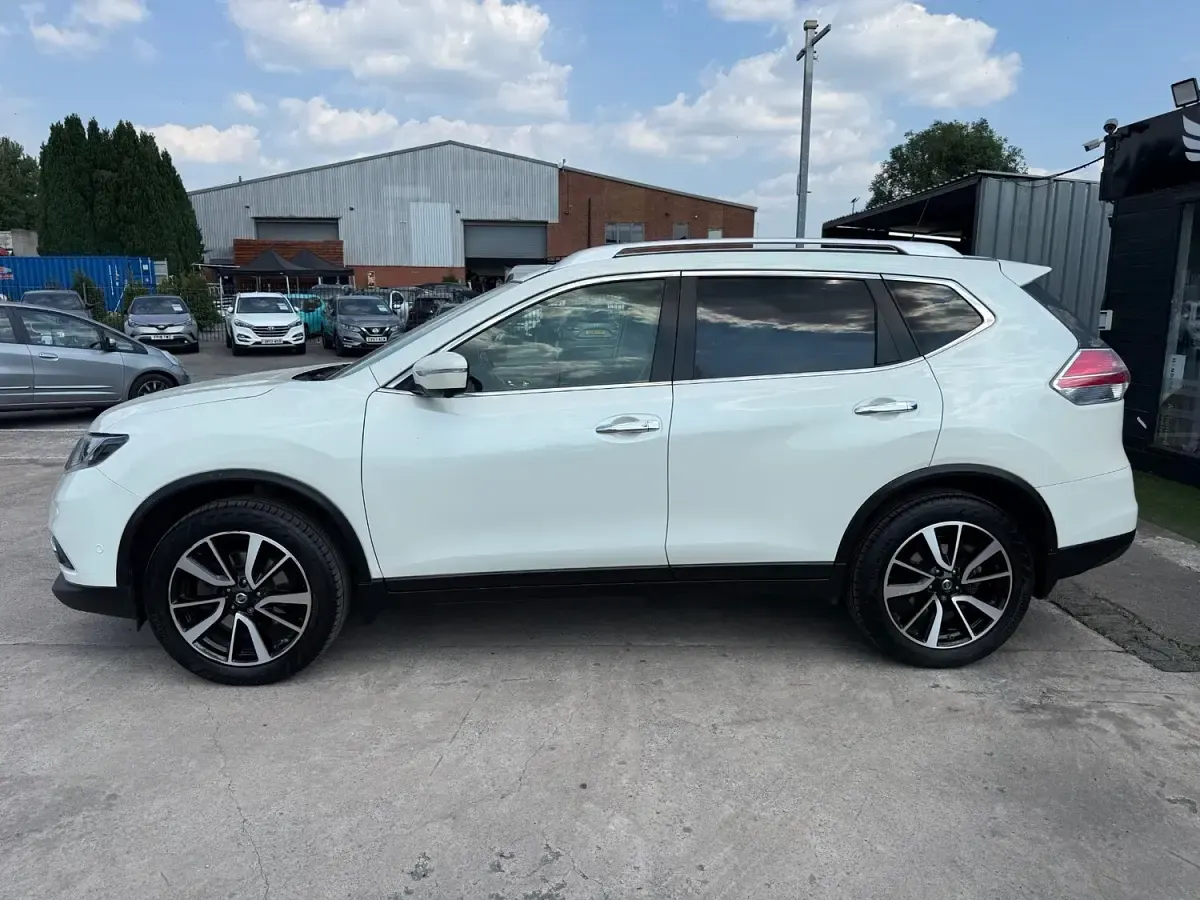 Used Nissan X-Trail Tekna 130 HP (95 kW) 2015 White SUV