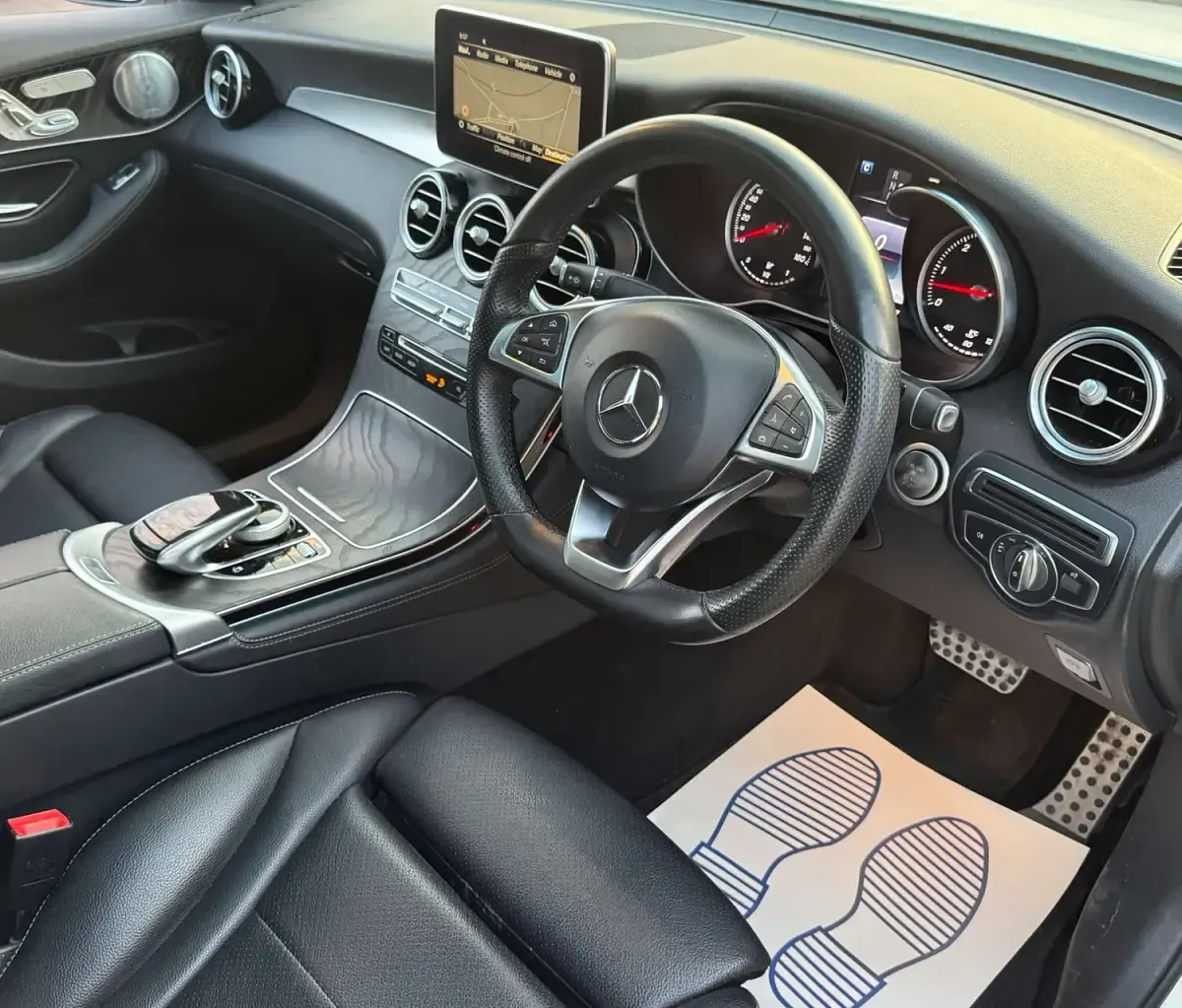 Used Mercedes GLC350 AMG line 2017 White SUV