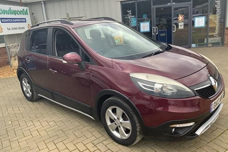 Used Renault Scénic III Dynamique 110 HP (80 kW) 2013 Red MPV