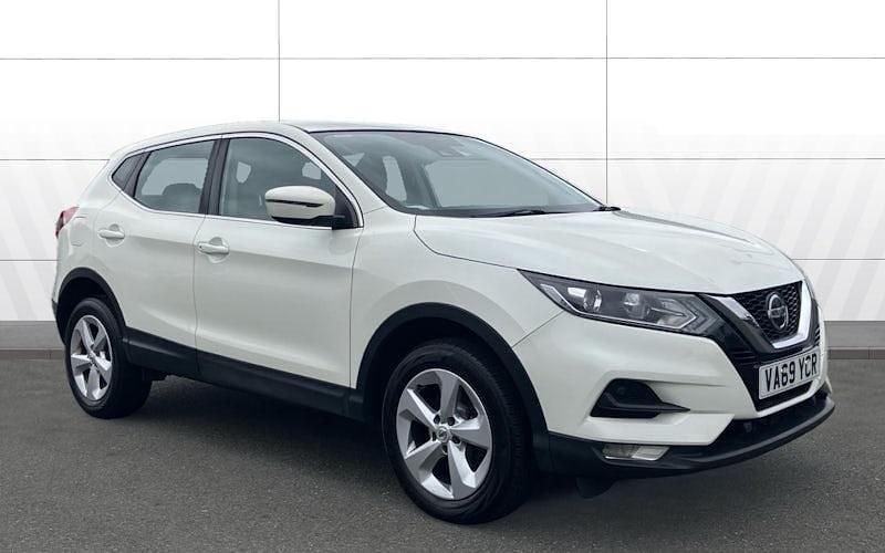 White Used 2020 Nissan Qashqai Acenta Premium SUV | £11,429 (Super price) - Image 1/4