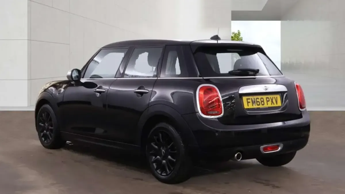 Używany Mini ONE Classic 2018 Czarny Hatchback