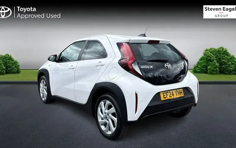Used Toyota Aygo X PURE 72 HP (52 kW) 2025 SUV