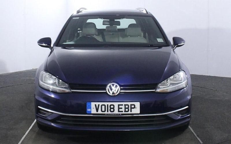 Used VW Golf VII SE 125 HP (91 kW) 2018 Blue Estate