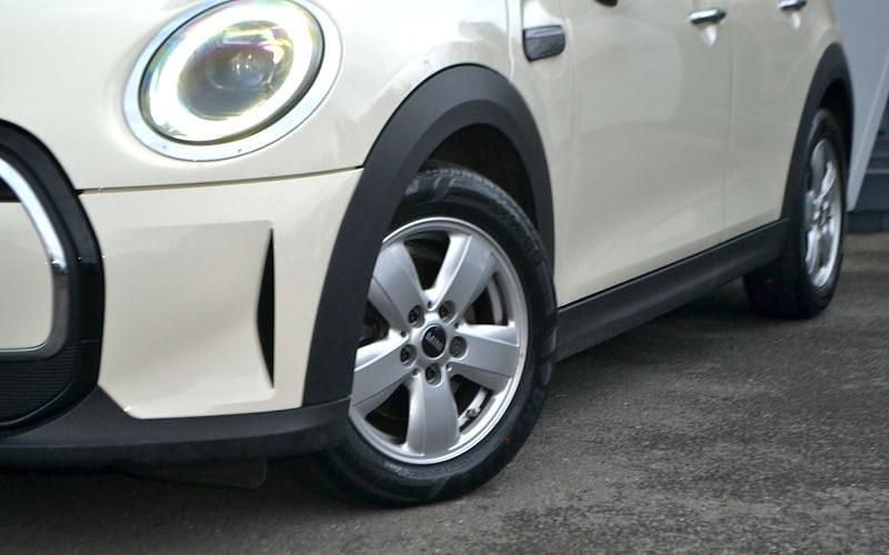 Used Mini Cooper Classic 136 HP (100 kW) 2022 Hatchback