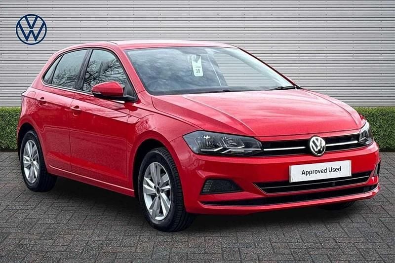 Used VW Polo SE 95 HP (69 kW) 2019 Red Hatchback