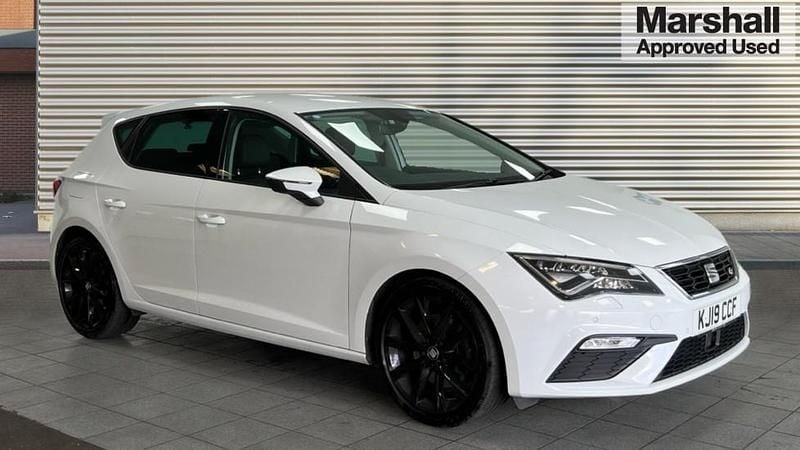 White Used 2019 Seat Leon FR Sport Hatchback | £15,343 (Fair price) - Image 1/4