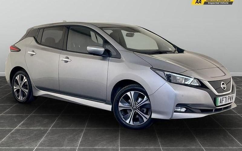 Silver Used 2021 Nissan Leaf N-Connecta Hatchback | £8,995 (Good price) - Image 1/2