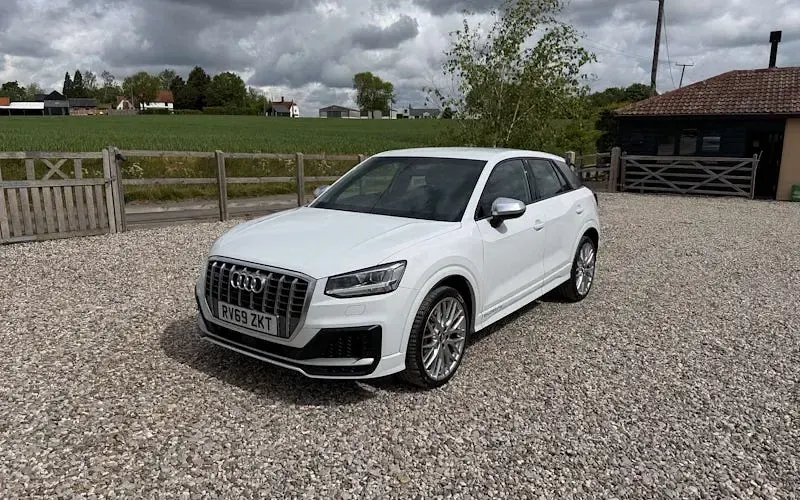 Used Audi SQ2 300 HP (220 kW) 2019 White SUV