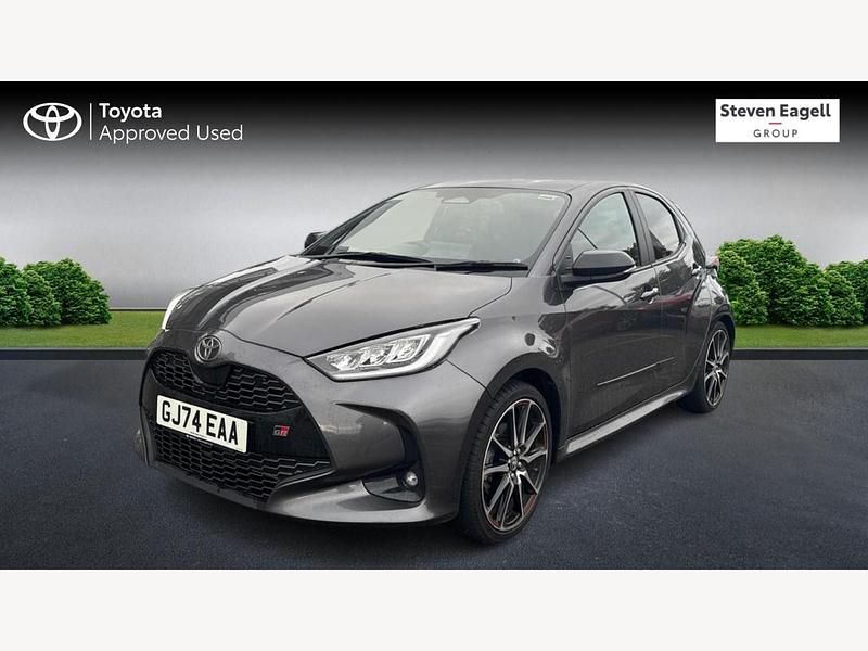 Used Toyota Yaris Hybrid Sport 114 HP (83 kW) 2024 Grey Hatchback