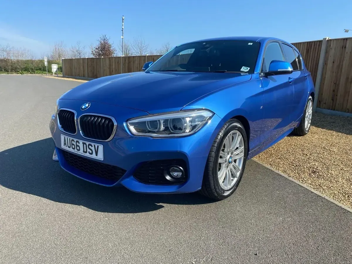 Used BMW 118 Sport Line 150 HP (110 kW) 2016 Blue Hatchback