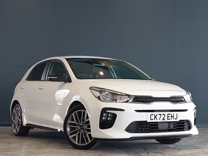 White Used 2022 Kia Rio 4 Hatchback | £15,998 (Fair price) - Image 1/4