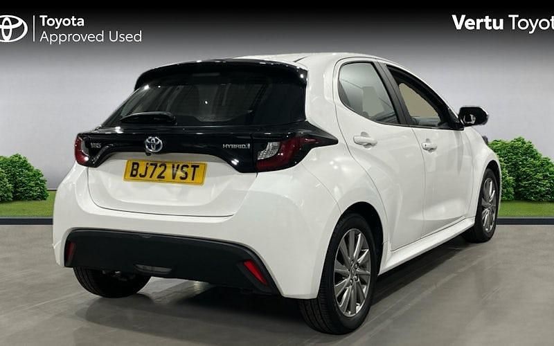 Used Toyota Yaris Hybrid 116 HP (85 kW) 2026 Hatchback