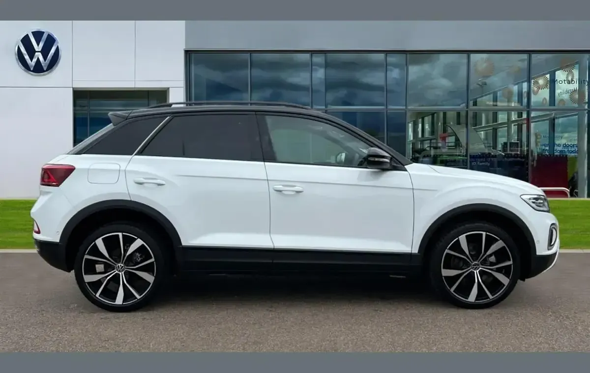 Ny VW T-Roc Cabriolet Design 147 HK (108 kW) 2026 Vit SUV