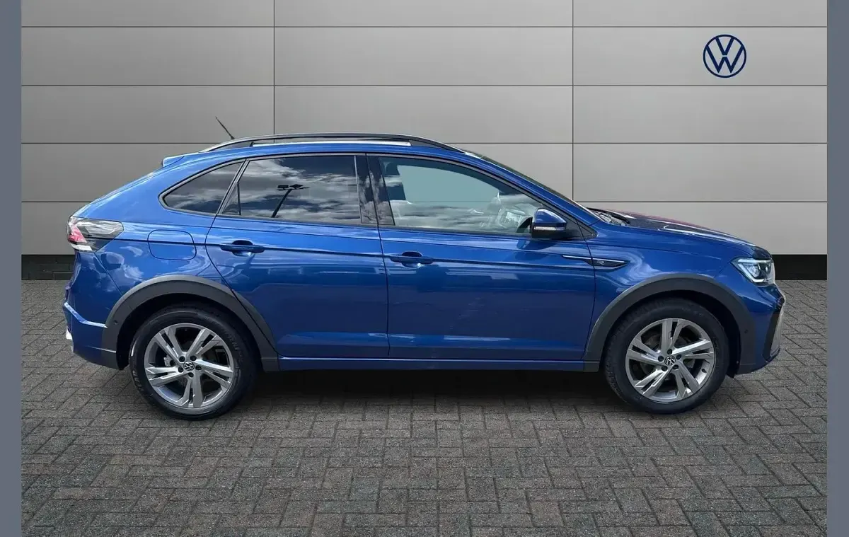 Used VW Taigo R-line 110 HP (80 kW) 2023 Blue SUV