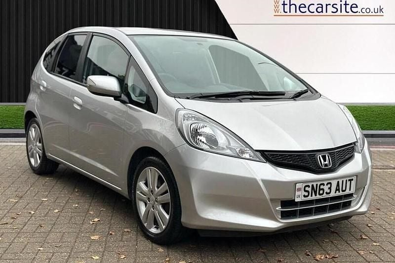Silver Used 2013 Honda Jazz ES Hatchback | £9,495 (A bit pricey) - Image 1/1